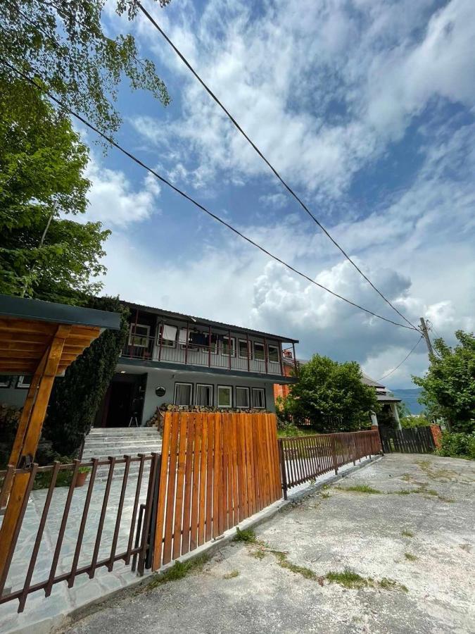 Vertical Hostel Mavrovo-Nationalpark Exterior foto